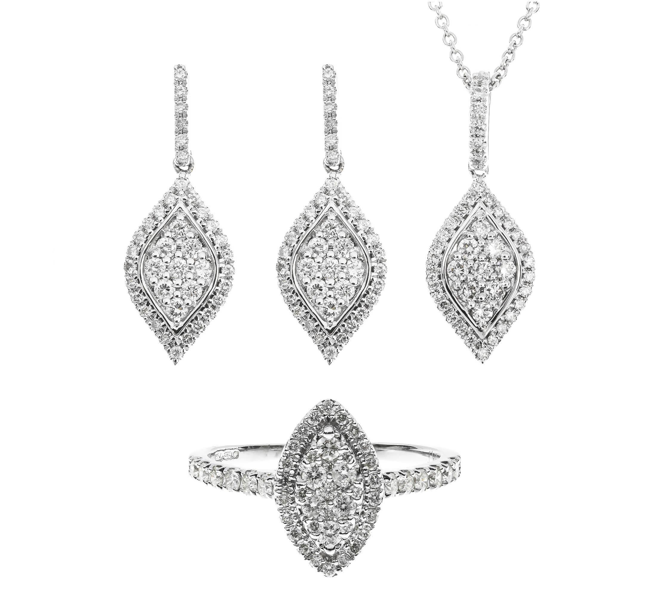 Round Cut Diamond Tear Drop Pendant For Sale