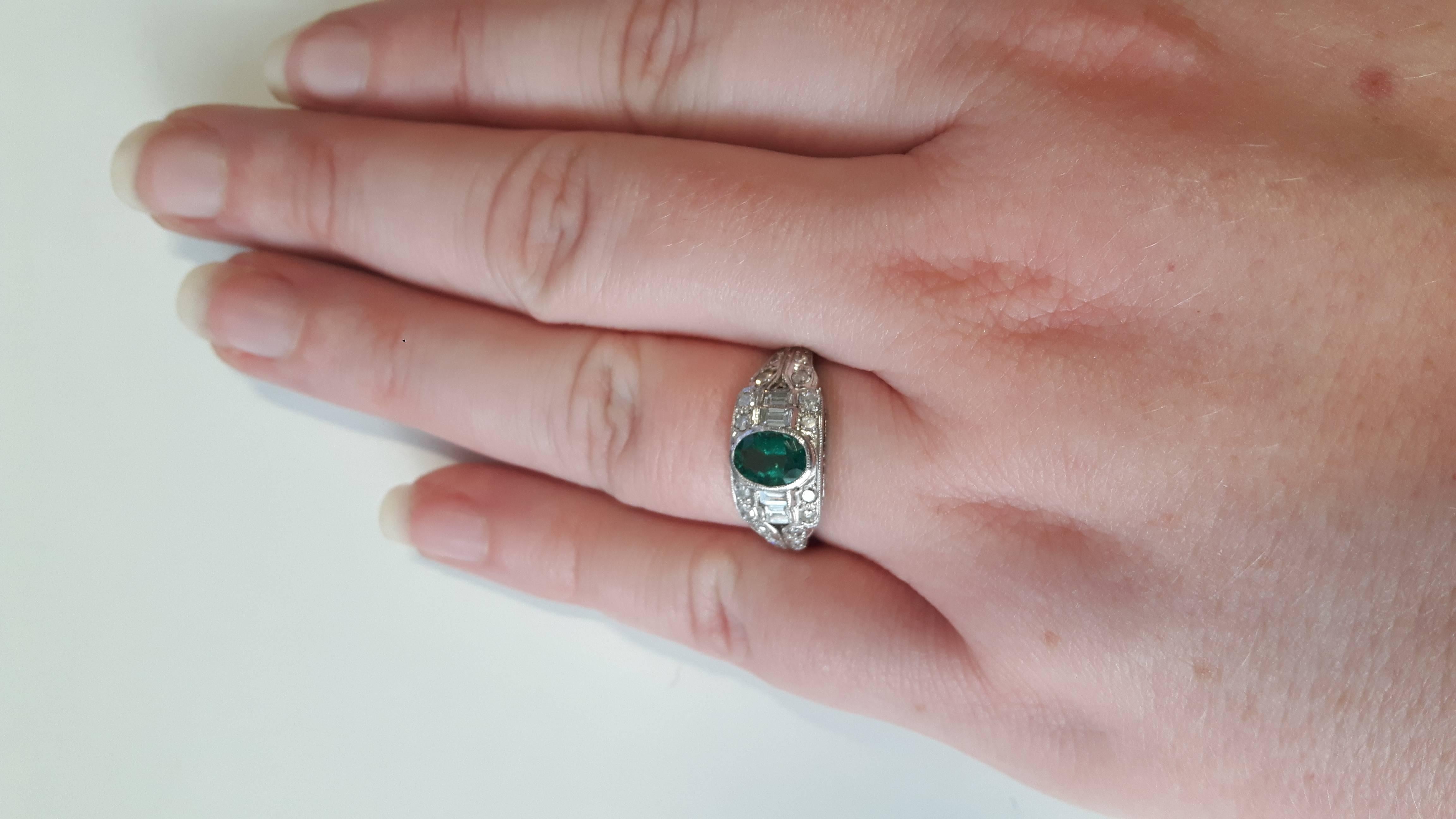 Art Deco 0.64 Carat Emerald Diamond White Gold Cocktail Ring 4