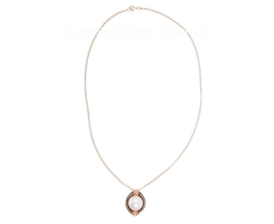 18 Carat Rose Gold Mabe Pearl Diamond Pendant In New Condition For Sale In Birmingham, GB