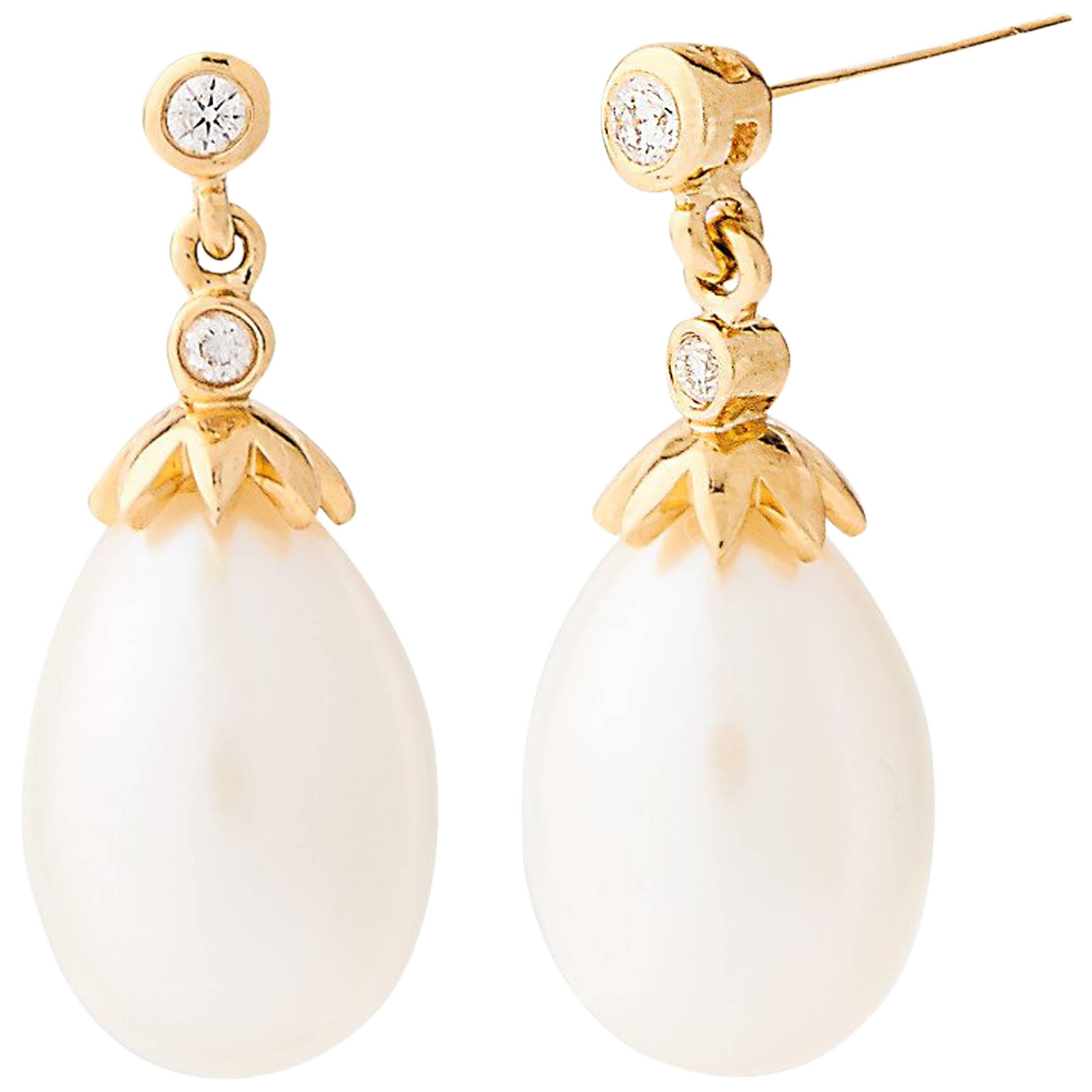 18 Carat Gold Freshwater Pearl and Diamond Drop Earrings For Sale