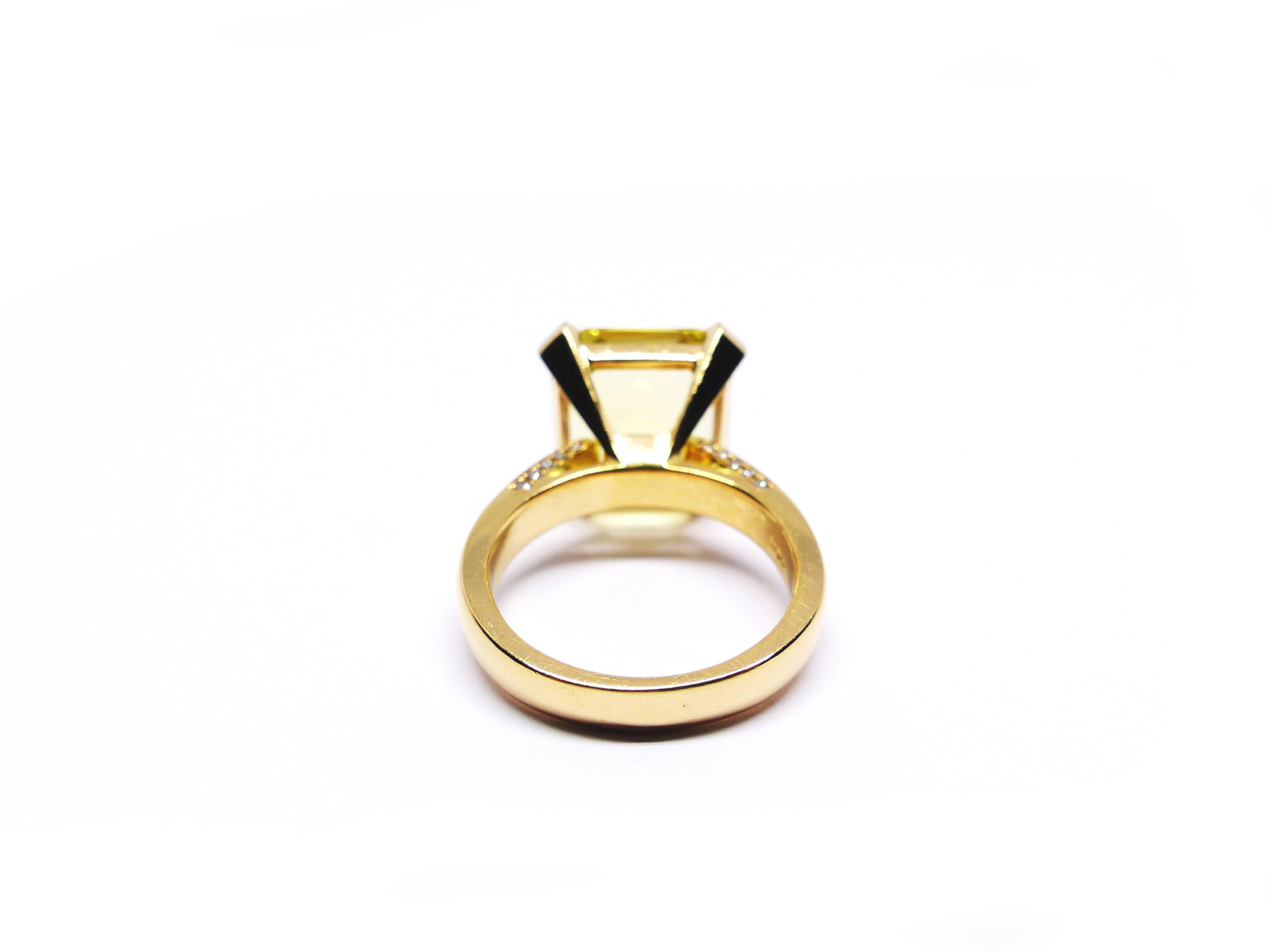 Women's Leyser 18K Rose Gold Radiant Yellow Beryl Ring For Sale