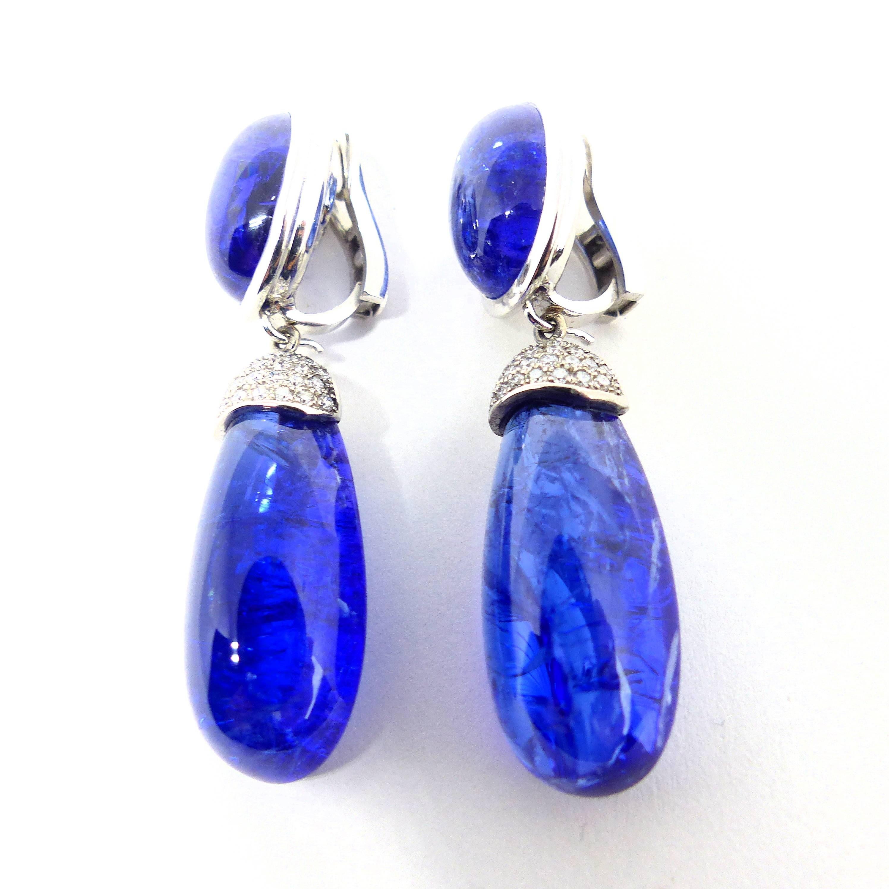 Pear Cut Earrings in White Gold with 4 Tanzanite Cabouchons and Diamonds. For Sale
