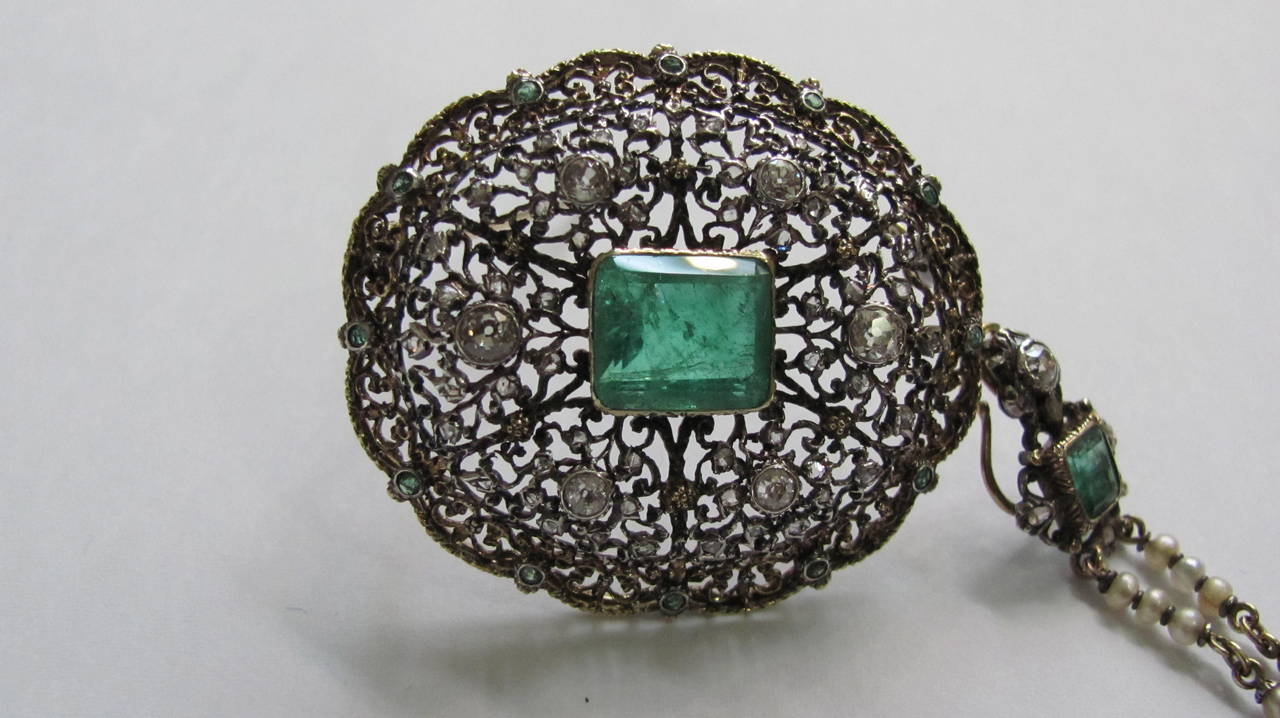 Women's 1930s Mario Buccellati Emerald Diamond Pearl Gold Necklace