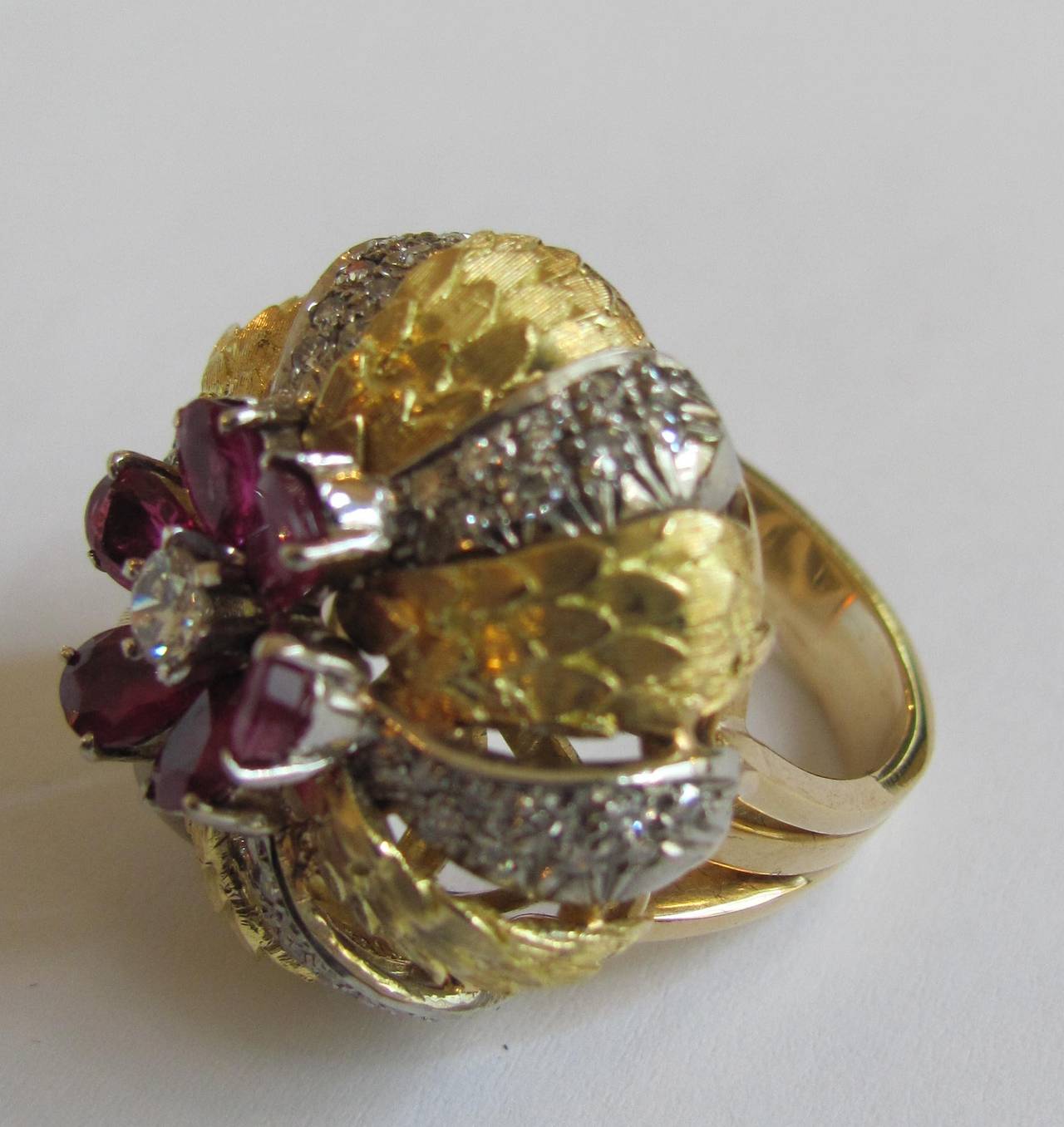 1960 Italian turban  handmade work in engraved gold with natural rubies and diamonds