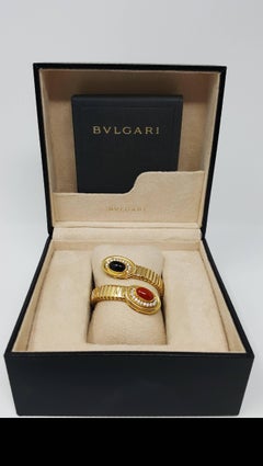 18 Karat Yellow Gold Bvlgari Tubogas Serpentine Coral and Onyx Bracelet