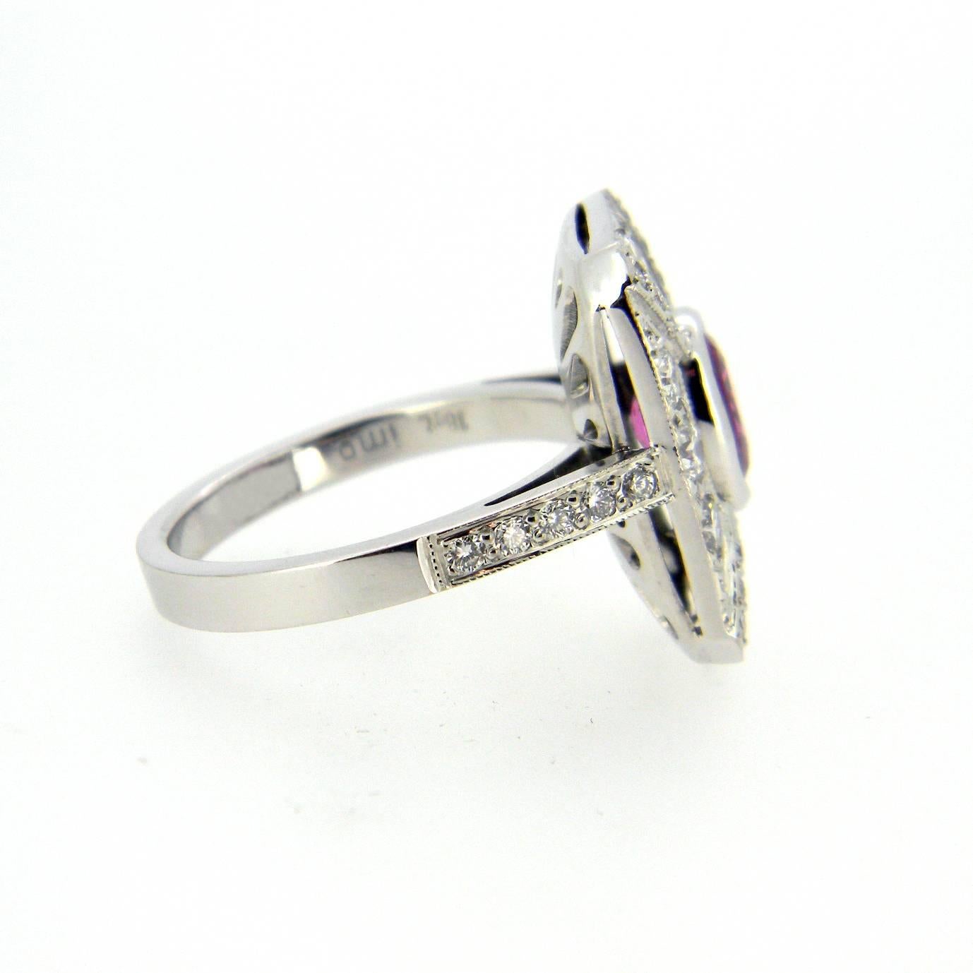 Art Deco 1.58 Carat Pink Sapphire Diamond Gold Ring For Sale