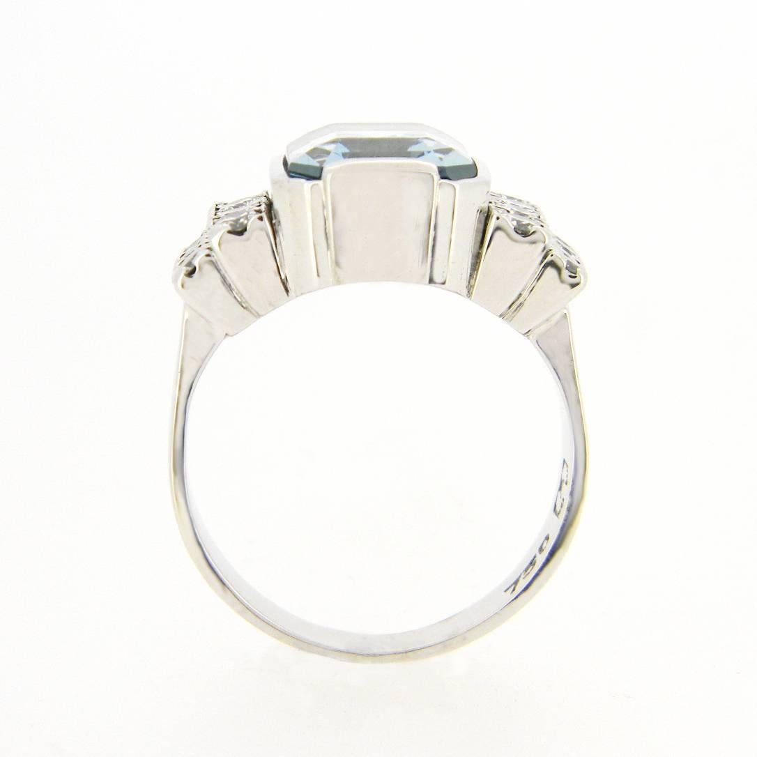 Women's or Men's 18ct Retro Diamond and 4.83ct Emerald Cut Aquamarine Cocktail Ring