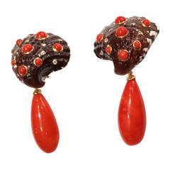 Trianon Shell Coral Diamond Gold Earclips
