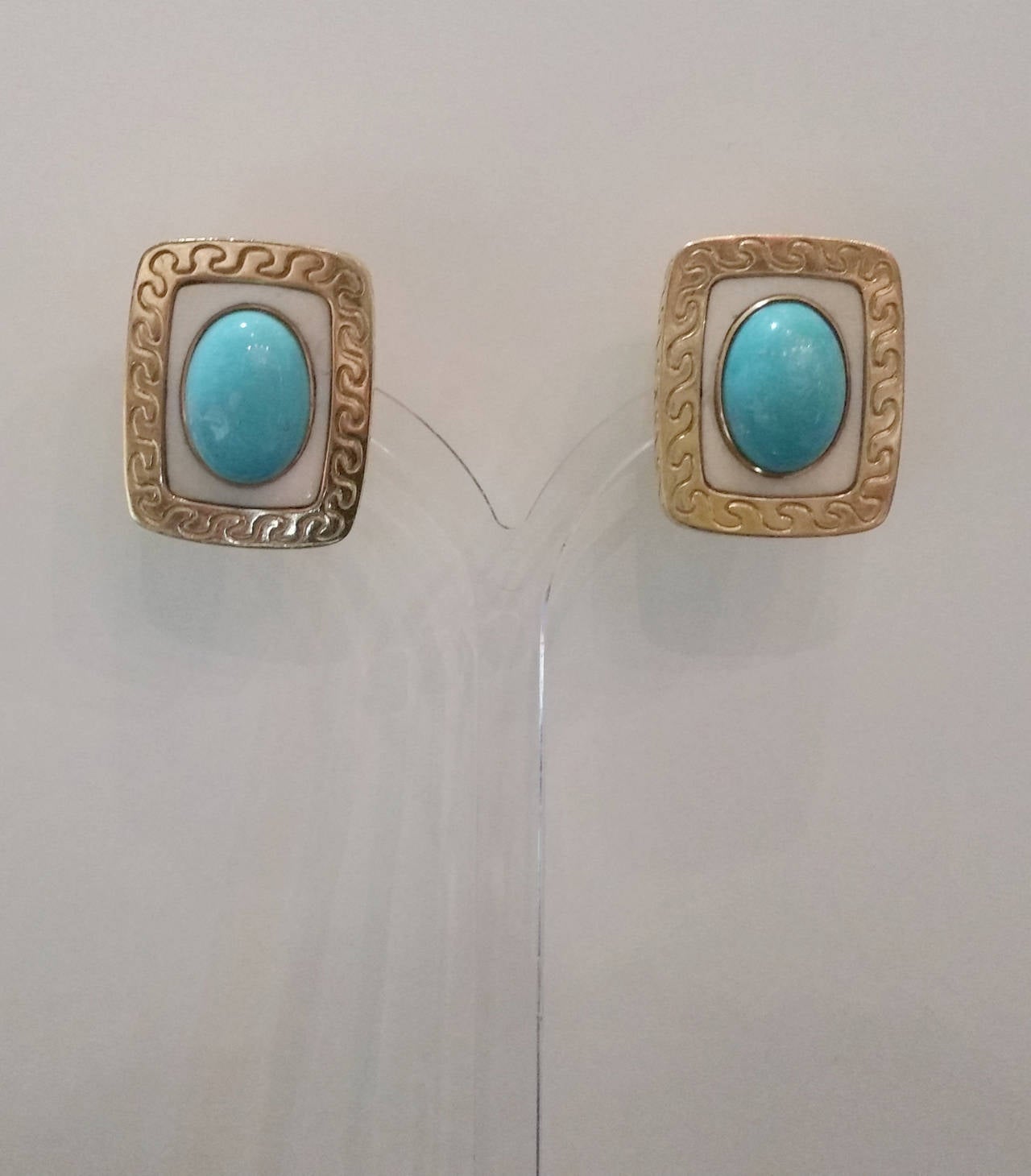 1970s Turquoise and Gold Earrings and Ring For Sale 5