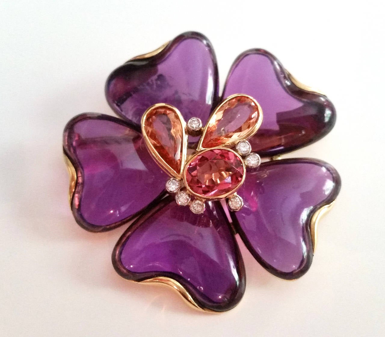 Amethyst Diamond Gem Set Gold Earrings and Brooch Flower Suite In Excellent Condition For Sale In Barcelona, ES