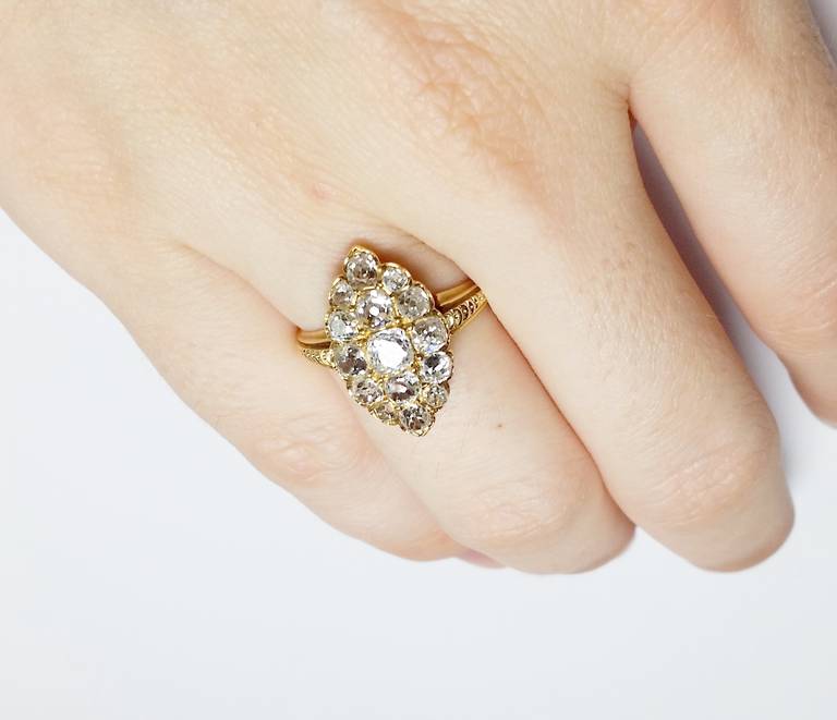 Antique Diamond Gold Navette Shaped Ring In Excellent Condition For Sale In Barcelona, ES