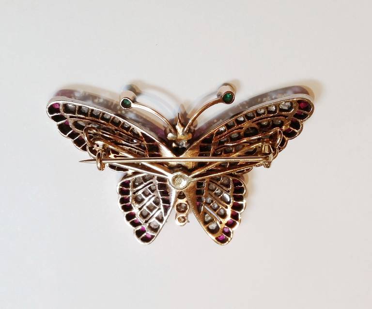 19th Century Ruby Emerald Diamond Butterfly Brooch In Good Condition For Sale In Barcelona, ES