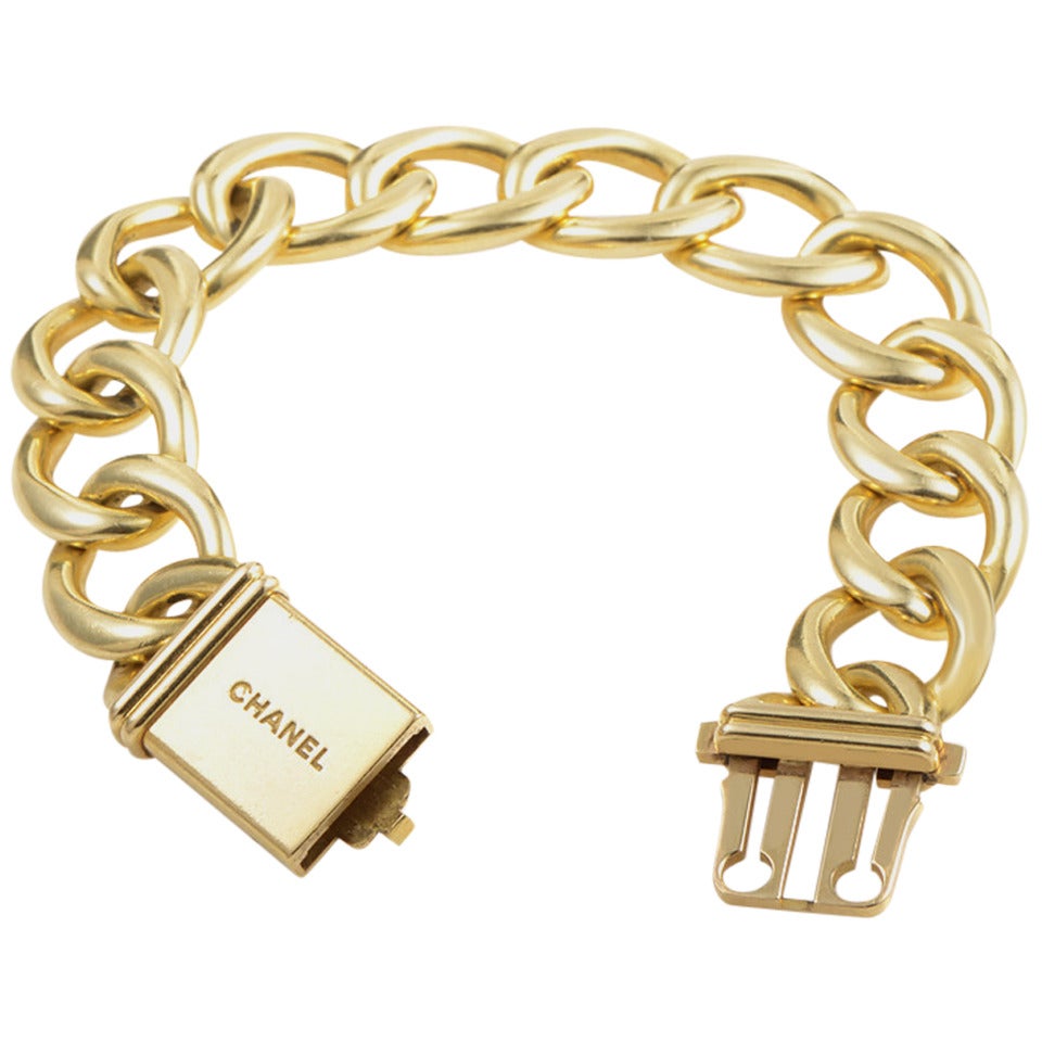 Chanel Gold Link Bracelet
