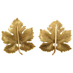Vintage Buccellati Gold Maple Leaf Clip-On Earrings