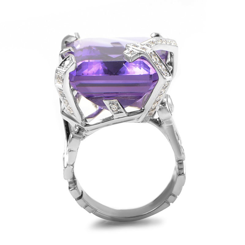 Delightful and creatively designed, this enchanting Chanel ring features a spectacular body made of elegant 18K white gold decorated with gorgeous diamonds and boasting a splendid amethyst stone, which gives a harmonious, impressionable touch to the