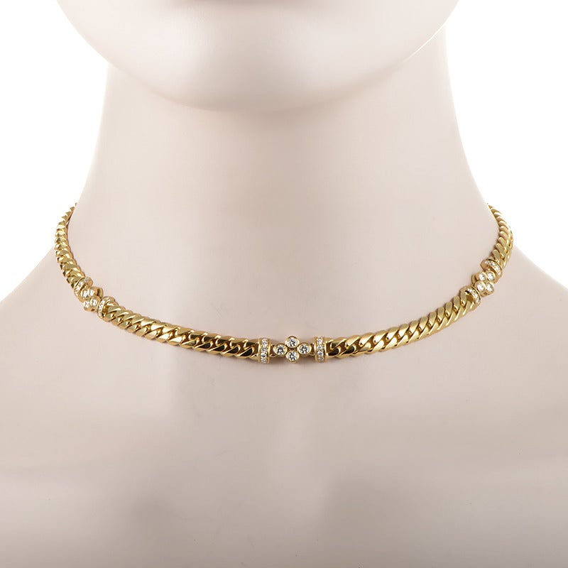 The lady who enjoys a classic look that will never go out of style will absolutely adore this necklace from Bulgari. The necklace is made of 18K yellow gold and boasts ~3.78ct of diamonds to bring an additional hint of sparkle to the overall design.