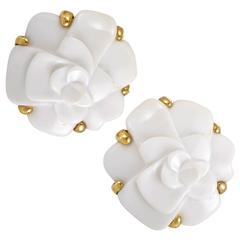 Chanel Camélia Large Yellow Gold White Agate Clip-on Earrings