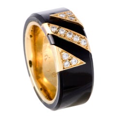 Van Cleef & Arpels Diamond and Onyx 18K Yellow Gold Band Ring