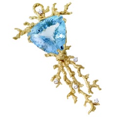 Murat Diamond and Aquamarine Yellow Gold Pendant