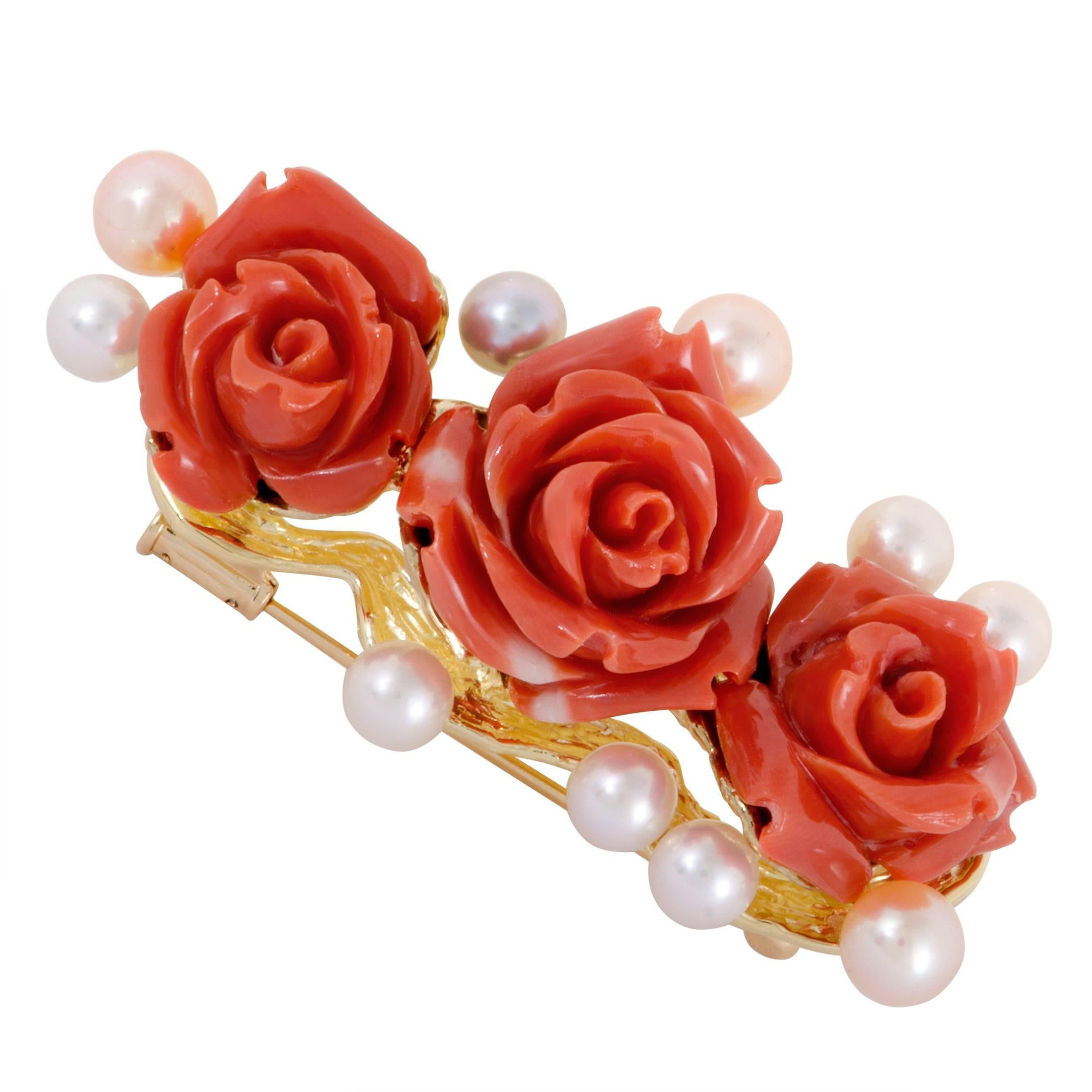 Pearls and Coral Roses Yellow Gold Pendant/Brooch