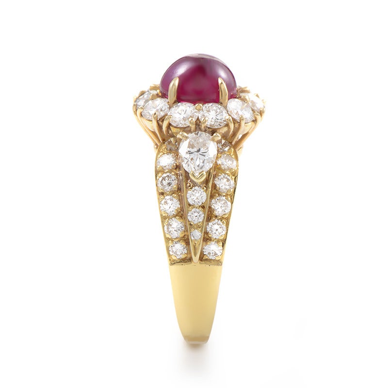 Van Cleef & Arpels Ruby Diamond Gold Ring In Excellent Condition In Southampton, PA
