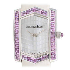 Audemars Piguet Montre-bracelet à quartz à facettes en or blanc pour femme