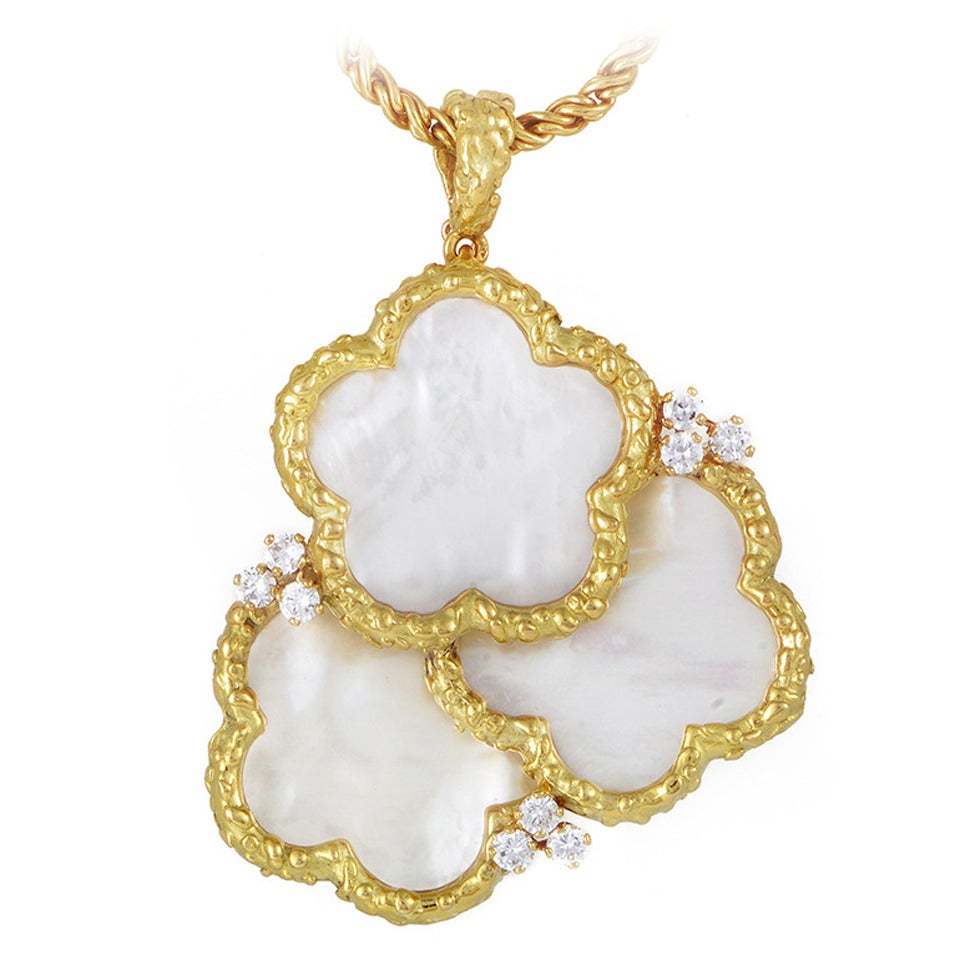Chaumet Mother of Pearl Diamond Gold Brooch/Pendant ...