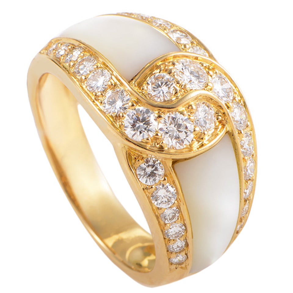 Van Cleef & Arpels Mother of Pearl Diamond Gold Band Ring