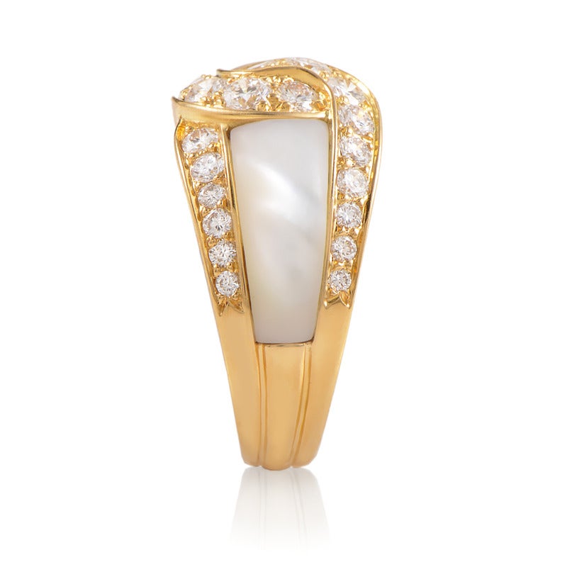 Van Cleef & Arpels Mother of Pearl Diamond Gold Band Ring In Excellent Condition In Southampton, PA