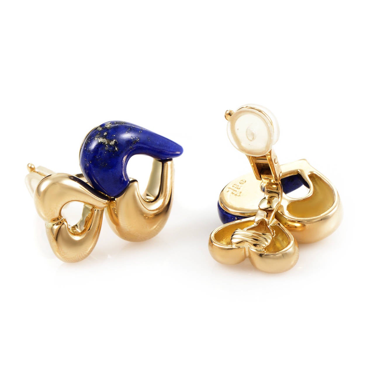 Gorgeous and richly colored, this vintage pair of Van Cleef & Arpels earrings are absolutely divine! The earrings are made of 18K yellow gold and are accented with bright blue lapis stones.