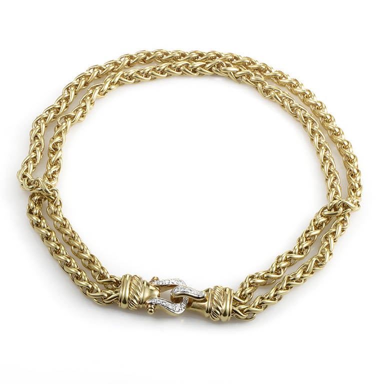 Bold and bright, this very glamorous piece from David Yurman is sure to garner much attention. The necklace is made of 18K yellow gold and boasts a hook motif set with glittering white diamonds.
Retail Price: $22,000.00
Diamond Carat Weight: