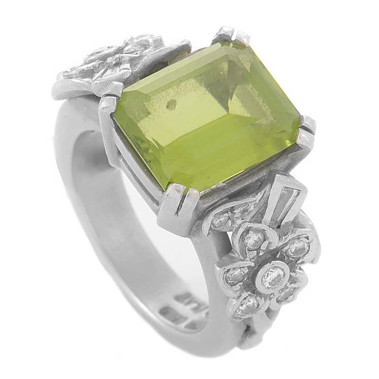 Kieselstein-Cord Peridot Diamond Platinum Ring