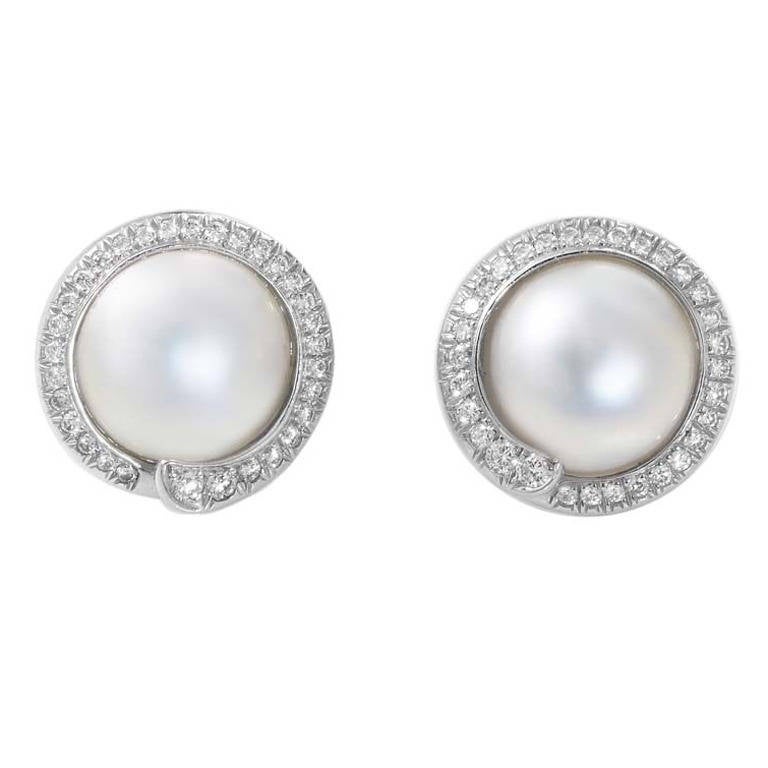 Tiffany & Co. Mabe Pearl Diamond Platinum Clip On Earrings