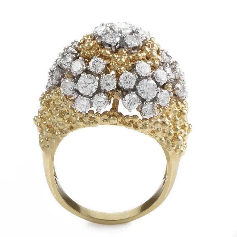 This expertly crafted ring from Tiffany & Co. is in a class by itself due to its excellent craftsmanship. The ring is made of 18K yellow gold and is set with glittering white diamonds.
Ring Size: 7.75 (55 7/8)
Diamond Carat Weight: 2.75
Retail