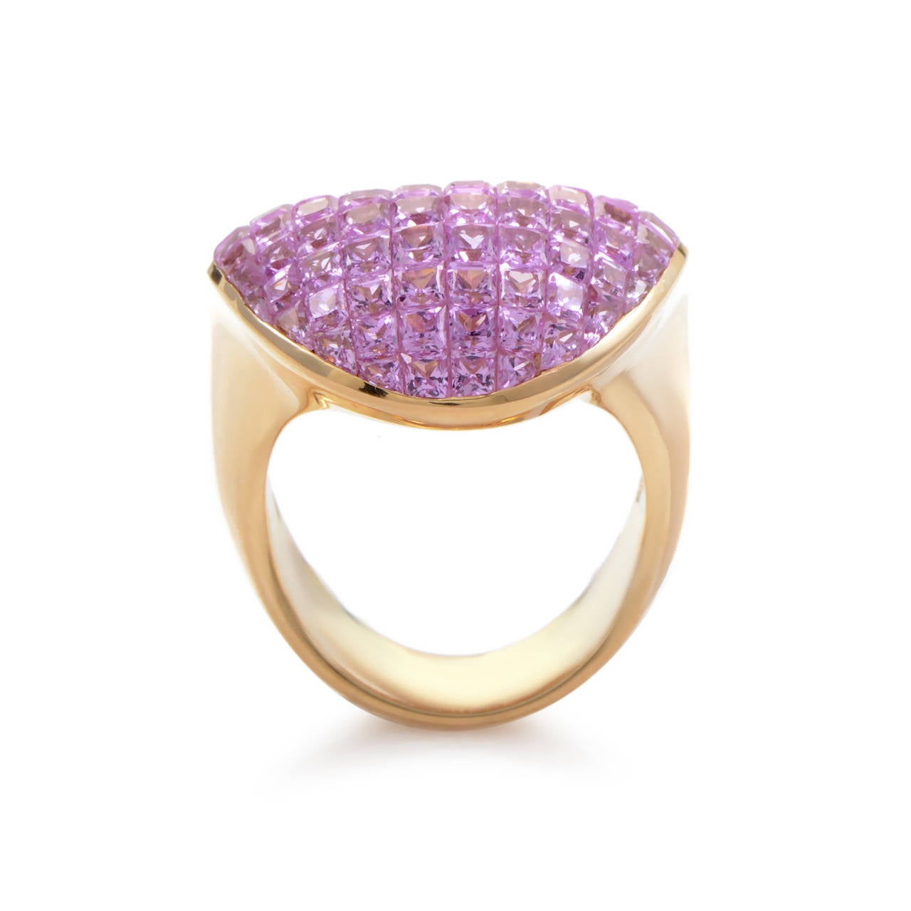 Boasting a graceful unconventional form, this gorgeous Damiani ring offers lovely romantic appearance, its main feature being the harmonious combination of radiant 18K rose gold and attractive pink sapphires weighing 6.00 carats in total.
Ring