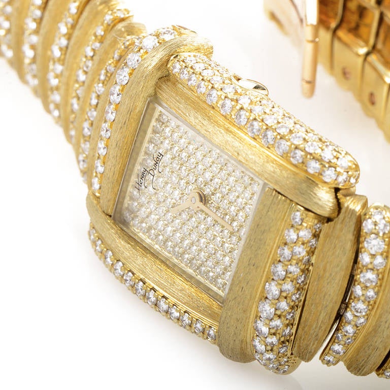 Henry Dunay Lady's Yellow Gold and Diamond Bracelet Watch In Excellent Condition In Southampton, PA