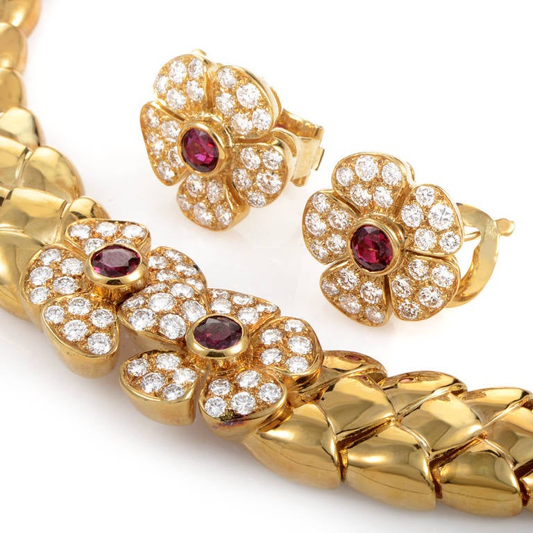 Women's Van Cleef & Arpels Ruby Diamond Yellow Gold Floral Jewelry Set