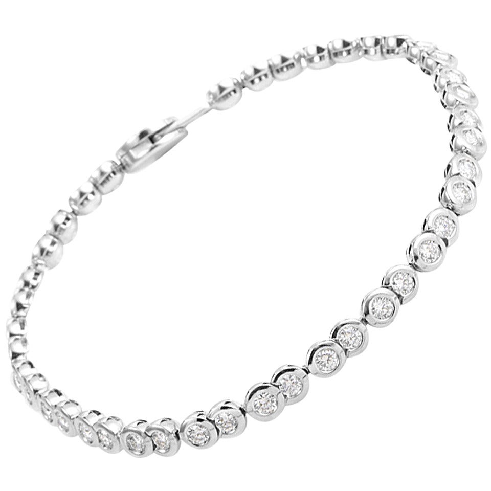 Chanel Chain Link Clover CC Bracelet Rent Chanel Jewelry For $45/month |  centenariocat.upeu.edu.pe