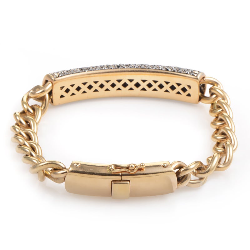 Sultry black diamonds paired with warm rose gold make this bracelet from Oromalia a real standout. The bracelet is comprised of thick 18K rose gold links and boasts a rectangular accent set with a black diamond micro-pave.

Diamond Carat Weight: