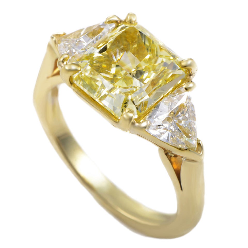 Tiffany and Co. Yellow Diamond Yellow Gold Three-Stone Engagement Ring at  1stDibs