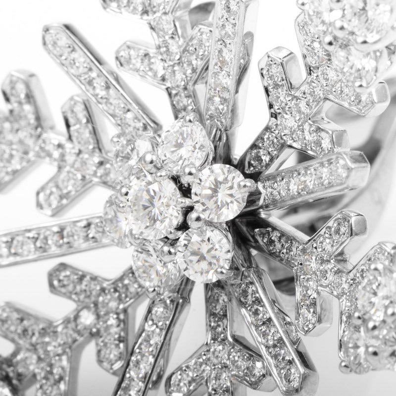 snowflake clip on earrings