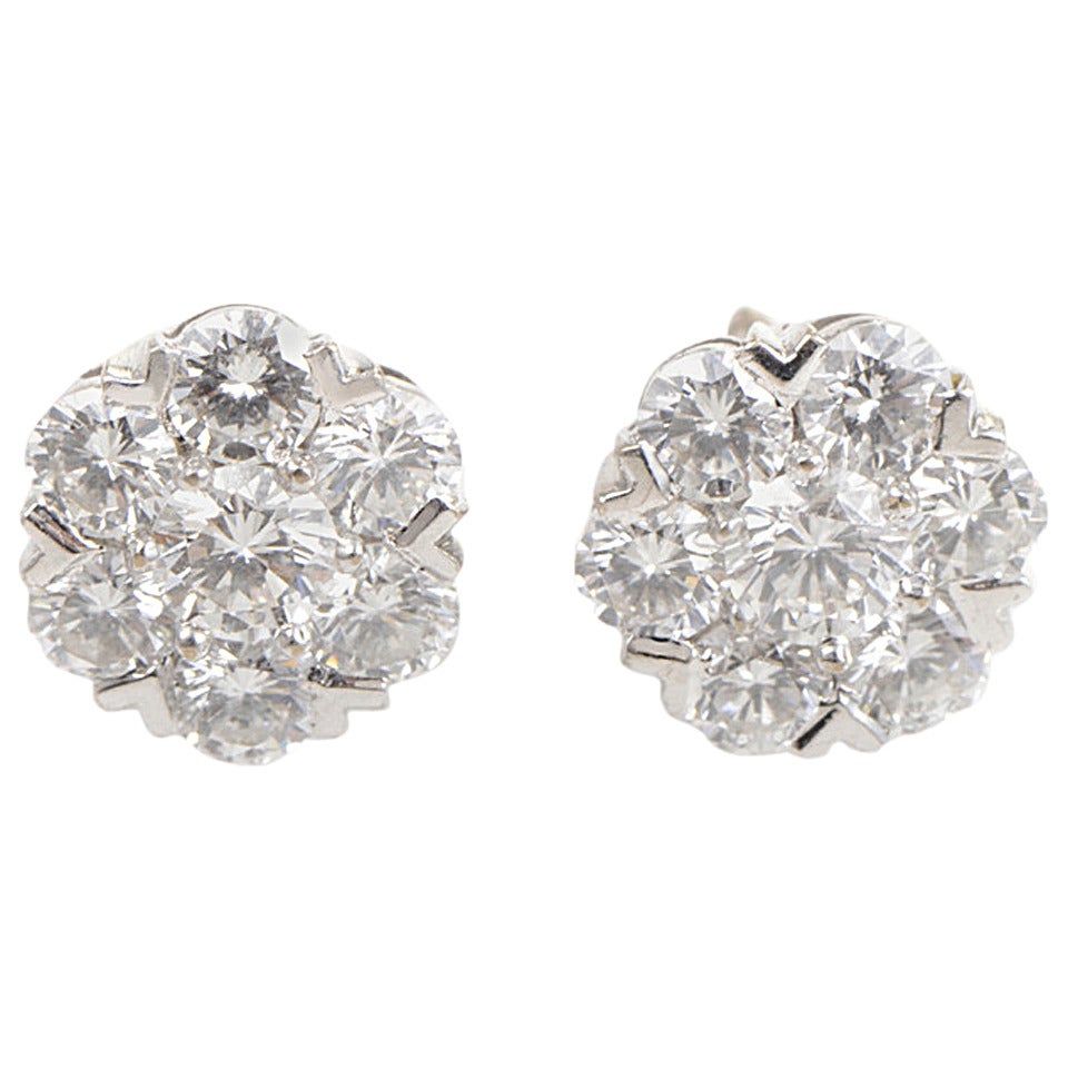Van Cleef & Arpels Fleurette Diamond White Gold Earrings