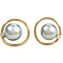 Black Pearl Diamond Yellow Gold Earrings