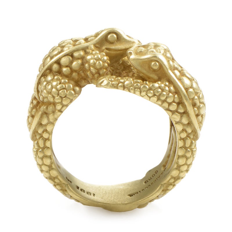 Exotic amphibious entities conspire to deliver luxurious style in this unique ring from Kieselstein-Cord. A highly textured relief is designed from 18K gold, turning this band into an organic expression of high fashion.
Ring Size: 5.5 (50 1/4)