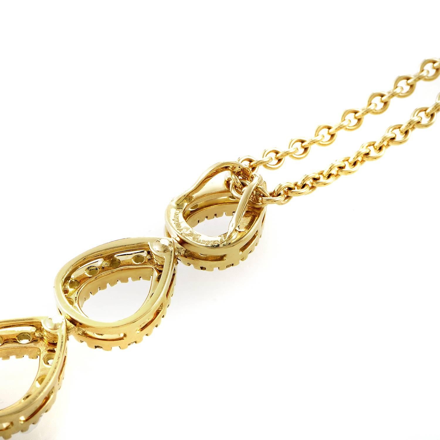 Carrera y Carrera Sevilla Yellow Gold Triple Teardrop Diamond Necklace In New Condition In Southampton, PA