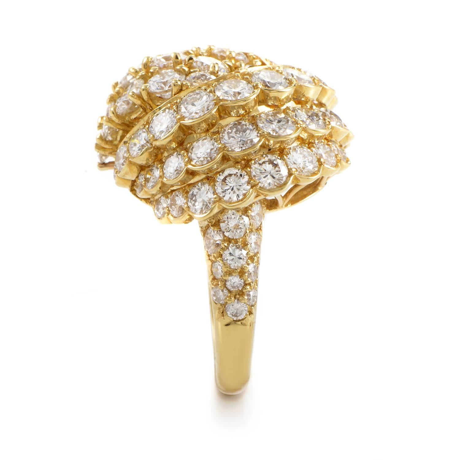 Van Cleef & Arpels Yellow Gold Diamond Ring In Excellent Condition In Southampton, PA