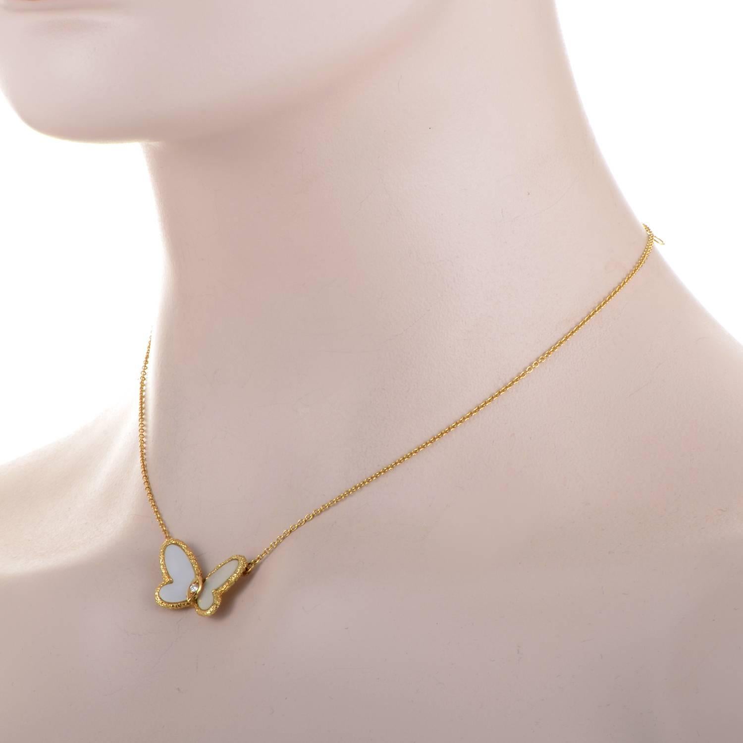 Opening its delightful mother of pearl wings to reveal a precious diamond, the enchanting butterfly pendant in this compelling 18K yellow gold necklace from Van Cleef & Arpels offers an adorable appeal in elegant fashion.
Approximate Dimensions: