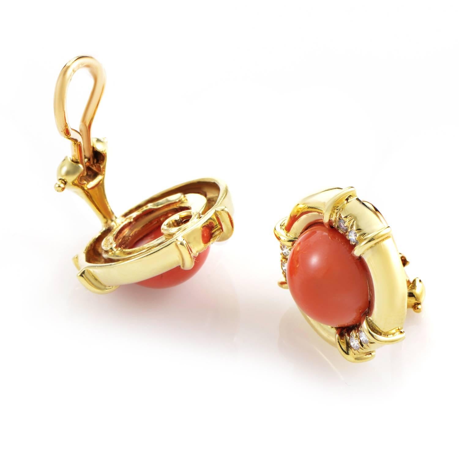 This gorgeous pair of earrings from Tiffany & Co. have a retro look that is very eye-catching. The earrings are made of 18K yellow gold and are set with diamonds. However, the earrings' main attraction are round coral stones that bring a fresh pop