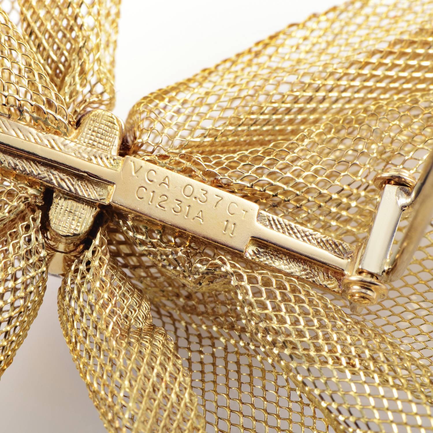 Women's Van Cleef & Arpels Diamond Gold Bow Pin