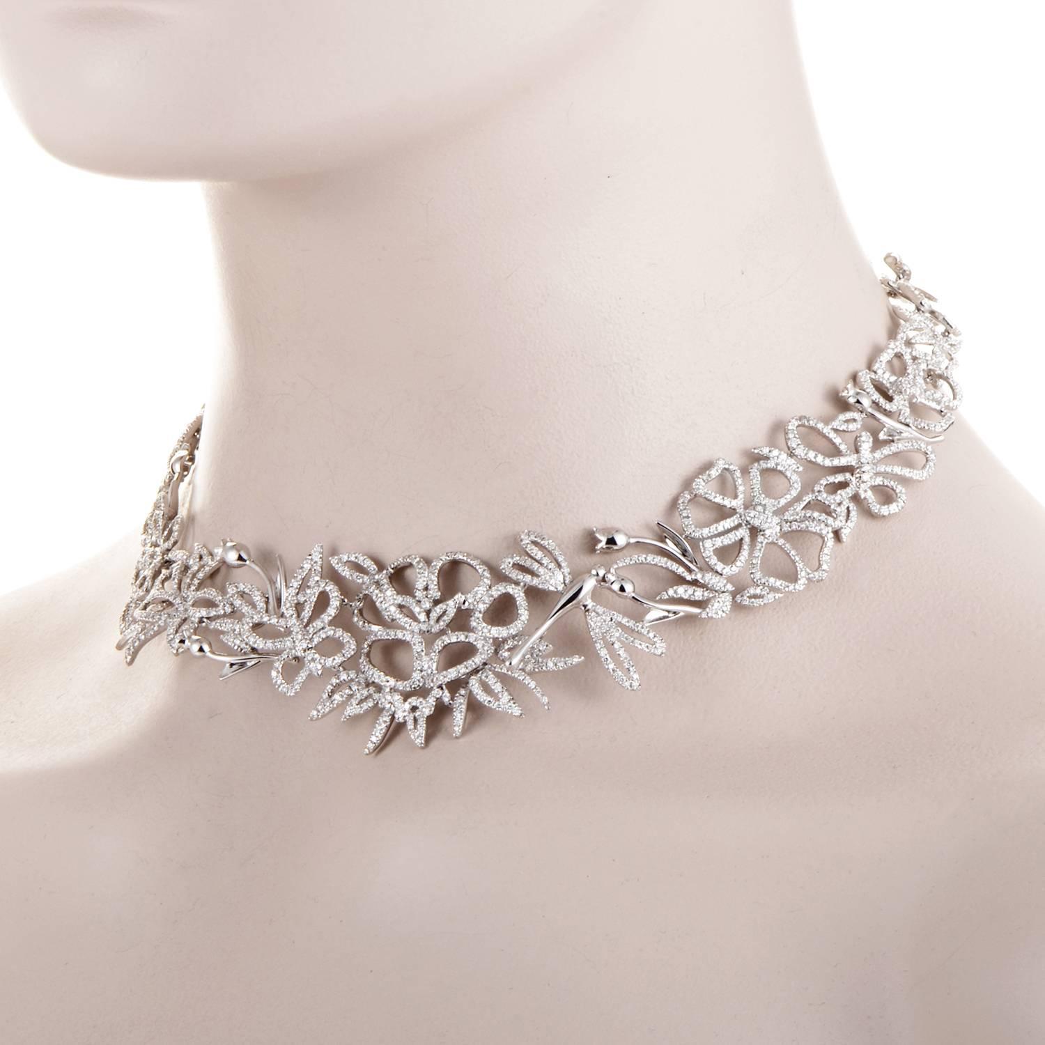 gucci 18k white gold diamond floral choker necklace